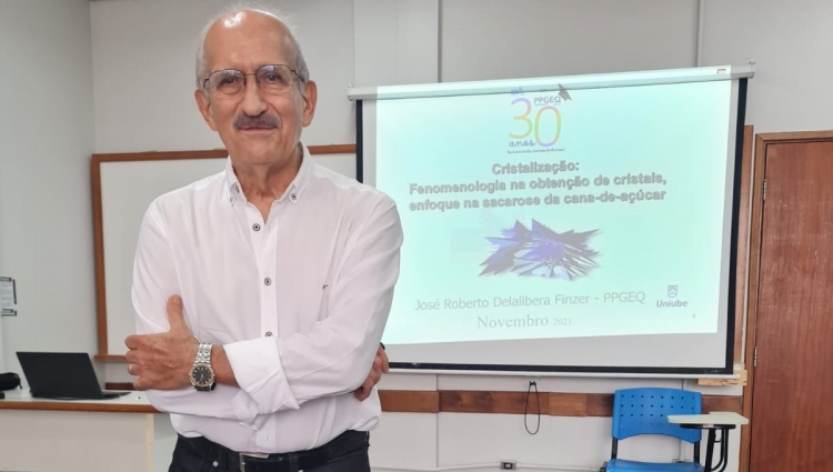 Prof. Jose Roberto Delalibera Finzer